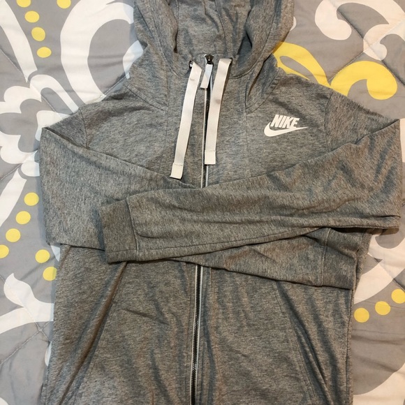 Nike Tops - Heather Grey Nike Zip Hoodie